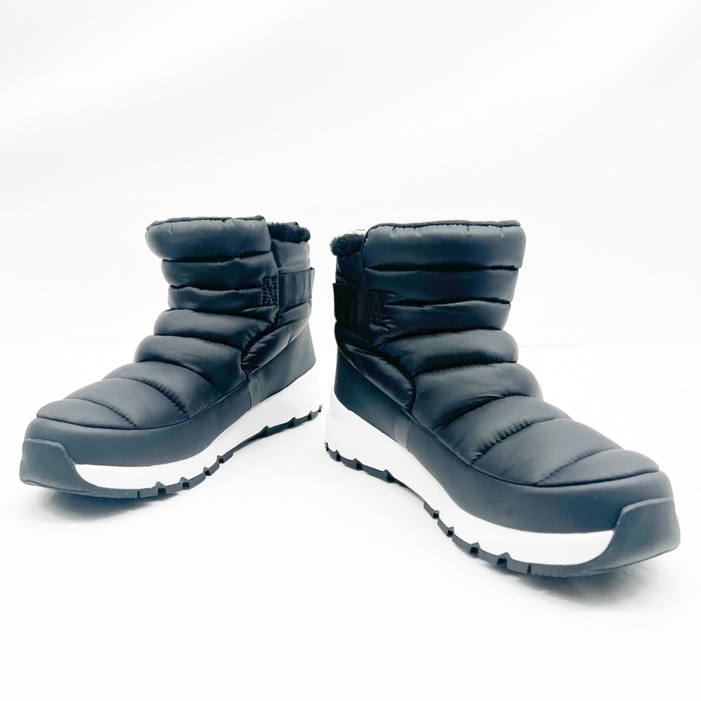 THE NORTH FACE Women's Thermoball Waterproof Pull-On Booties - Picture 8 of 14